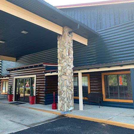 Log Cabin Inn Bay Minette Exterior photo