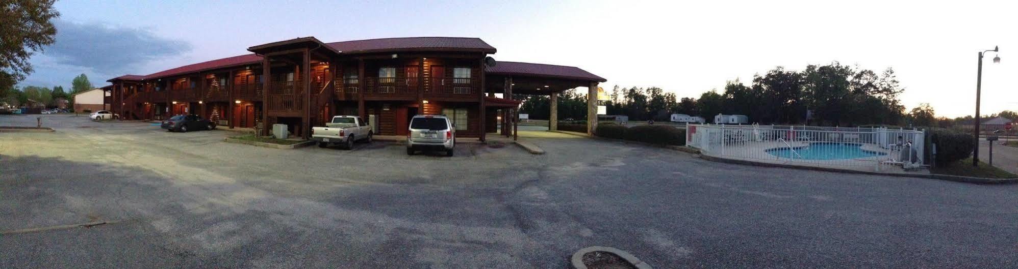 Log Cabin Inn Bay Minette Exterior photo