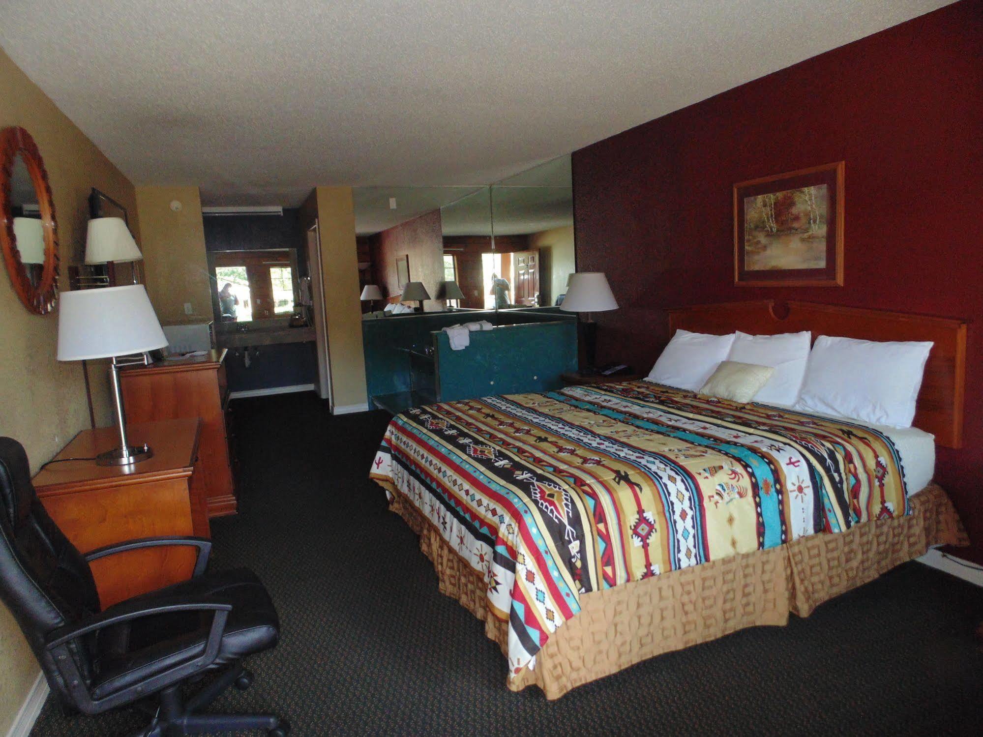 Log Cabin Inn Bay Minette Exterior photo