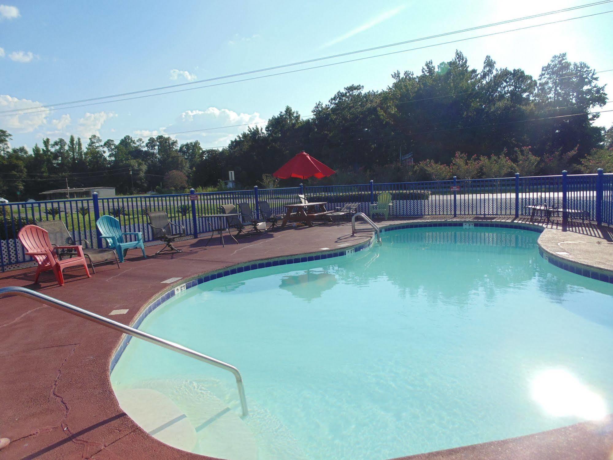 Log Cabin Inn Bay Minette Exterior photo